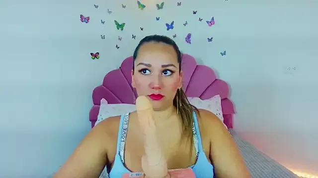 paula_brausin from StripChat is Freechat