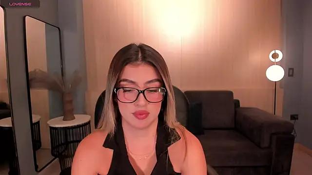 Girls: Stay up-to-date with the new immersive cumshows range and check-out the cutest escorts exhibit their wet clitoris and sweet physiques as they strip off and climax.
