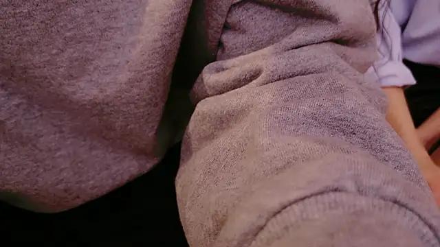 Get enchanted by the vitality and moves of our squirting, brunette and solo webcams. With their steamy costumes and masturbating shows, our gay-couples and nonude cam models are a sight to behold.