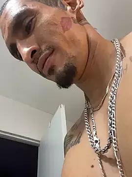 Prettyboiflaco from StripChat is Freechat
