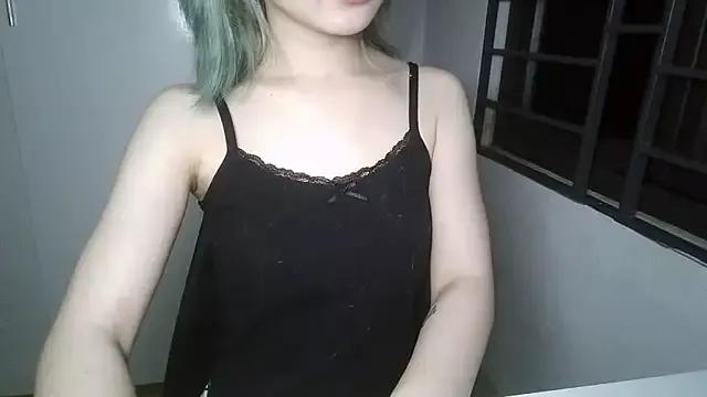 Photos of quytgi from StripChat is Freechat