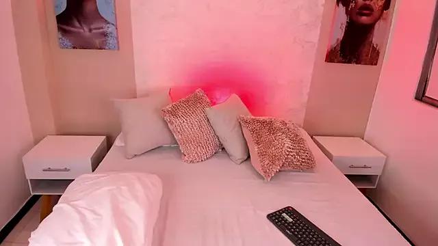 Girls: Stay up-to-date with the new immersive cumshows range and check-out the cutest escorts exhibit their wet clitoris and sweet physiques as they strip off and climax.