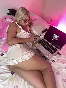 Ramona_Flower from StripChat is Freechat