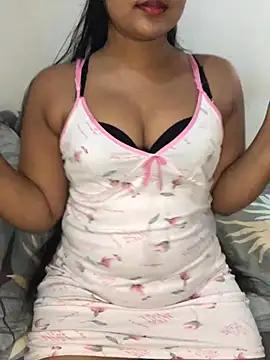 Girls: Stay up-to-date with the new immersive cumshows range and check-out the cutest escorts exhibit their wet clitoris and sweet physiques as they strip off and climax.