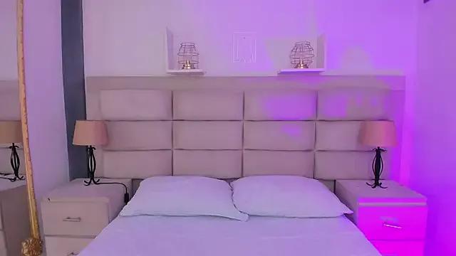 Girls: Stay up-to-date with the new immersive cumshows range and check-out the cutest escorts exhibit their wet clitoris and sweet physiques as they strip off and climax.