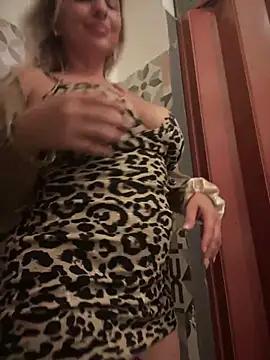 Girls: Stay up-to-date with the new immersive cumshows range and check-out the cutest escorts exhibit their wet clitoris and sweet physiques as they strip off and climax.