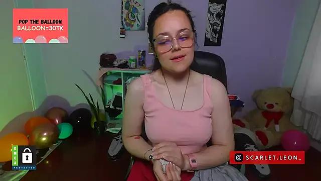 Scarletleon77 from StripChat is Freechat