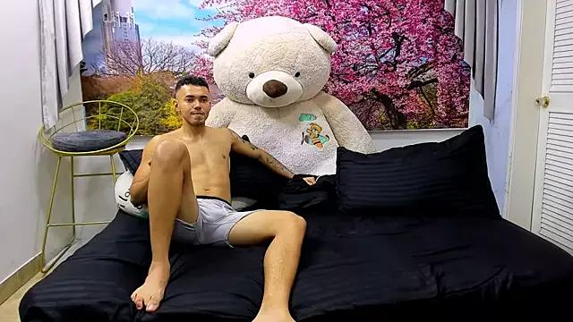 Girls: Stay up-to-date with the new immersive cumshows range and check-out the cutest escorts exhibit their wet clitoris and sweet physiques as they strip off and climax.