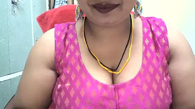 Sexy_Regina from StripChat is Freechat