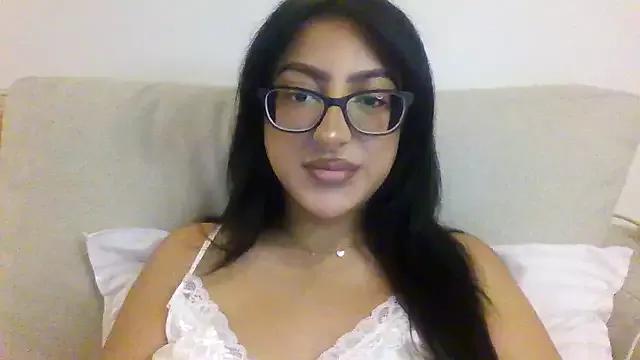 SexySophiaUK from StripChat is Freechat
