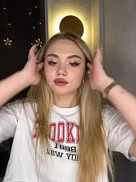 SierraFord from StripChat is Freechat