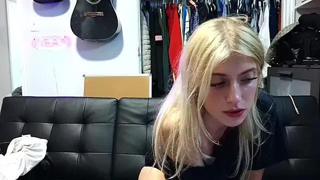 Photos of sinfulblonde1 from StripChat is Freechat