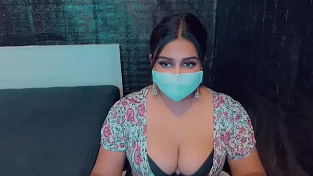 Get enchanted by the vitality and moves of our squirting, brunette and solo webcams. With their steamy costumes and masturbating shows, our gay-couples and nonude cam models are a sight to behold.