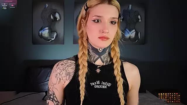 Girls: Stay up-to-date with the new immersive cumshows range and check-out the cutest escorts exhibit their wet clitoris and sweet physiques as they strip off and climax.
