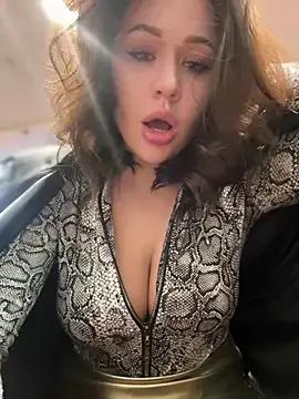 Girls ecstasy: Improve your chatting skills with these steamy streamers, and dive into the immersive world of exposed attraction.