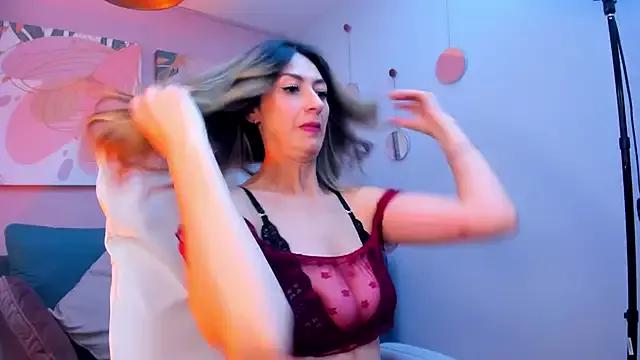 Girls: Stay up-to-date with the new immersive cumshows range and check-out the cutest escorts exhibit their wet clitoris and sweet physiques as they strip off and climax.
