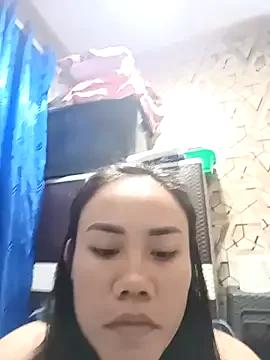 Squirtangel_22 from StripChat is Freechat