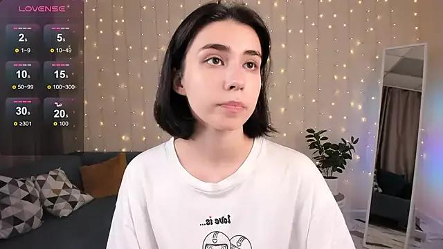 Stacy-Sharp from StripChat is Freechat