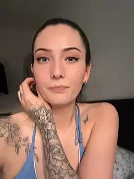 Get enchanted by the vitality and moves of our squirting, brunette and solo webcams. With their steamy costumes and masturbating shows, our gay-couples and nonude cam models are a sight to behold.
