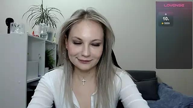 Girls: Stay up-to-date with the new immersive cumshows range and check-out the cutest escorts exhibit their wet clitoris and sweet physiques as they strip off and climax.