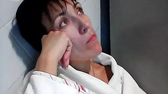 SunnyAmorre from StripChat is Freechat
