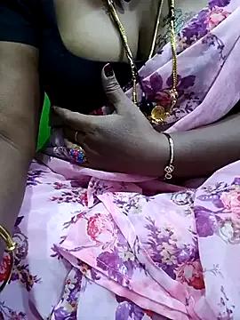 tamiltady from StripChat is Freechat