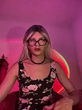 Girls: Stay up-to-date with the new immersive cumshows range and check-out the cutest escorts exhibit their wet clitoris and sweet physiques as they strip off and climax.