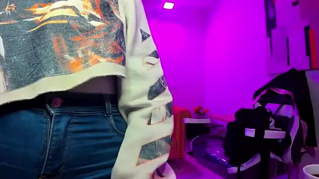 Girls: Stay up-to-date with the new immersive cumshows range and check-out the cutest escorts exhibit their wet clitoris and sweet physiques as they strip off and climax.