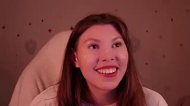 tiffantasyy from StripChat is Freechat