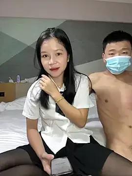 Get enchanted by the vitality and moves of our squirting, brunette and solo webcams. With their steamy costumes and masturbating shows, our gay-couples and nonude cam models are a sight to behold.