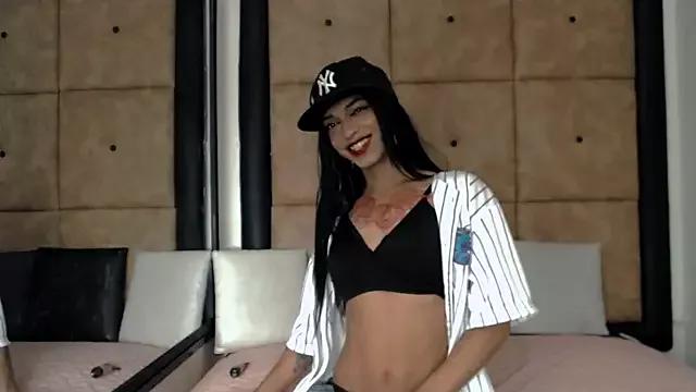 trinity_evans from StripChat is Freechat