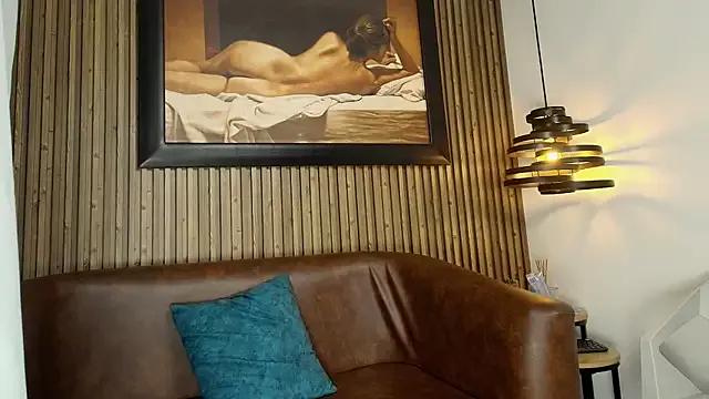 Valentinadiazz1 from StripChat is Freechat