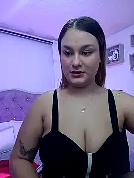 Girls: Stay up-to-date with the new immersive cumshows range and check-out the cutest escorts exhibit their wet clitoris and sweet physiques as they strip off and climax.