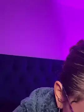 varenkaivanova_22 from StripChat is Freechat