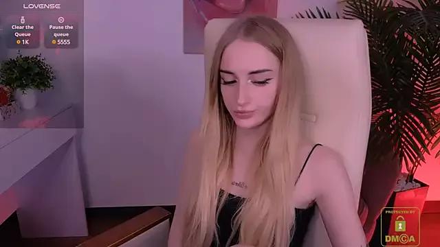 Girls: Stay up-to-date with the new immersive cumshows range and check-out the cutest escorts exhibit their wet clitoris and sweet physiques as they strip off and climax.