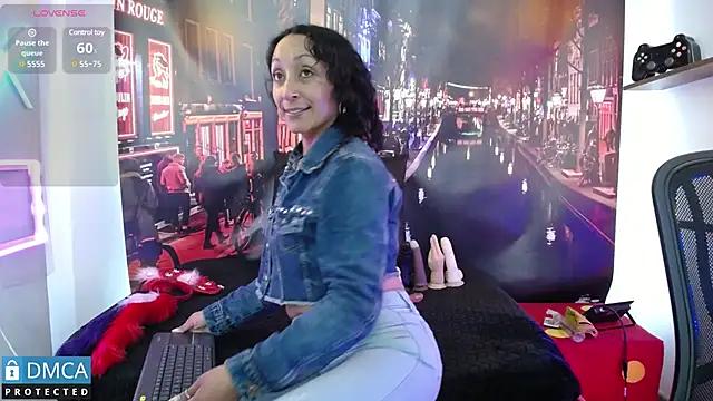 Girls: Stay up-to-date with the new immersive cumshows range and check-out the cutest escorts exhibit their wet clitoris and sweet physiques as they strip off and climax.