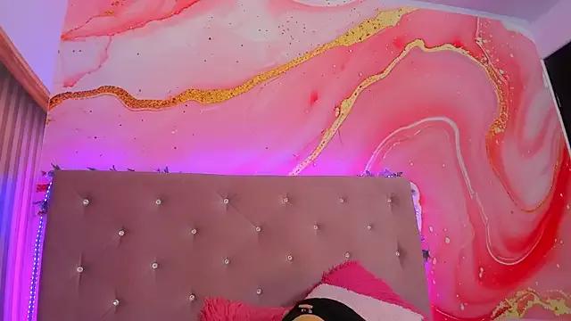 Girls: Stay up-to-date with the new immersive cumshows range and check-out the cutest escorts exhibit their wet clitoris and sweet physiques as they strip off and climax.