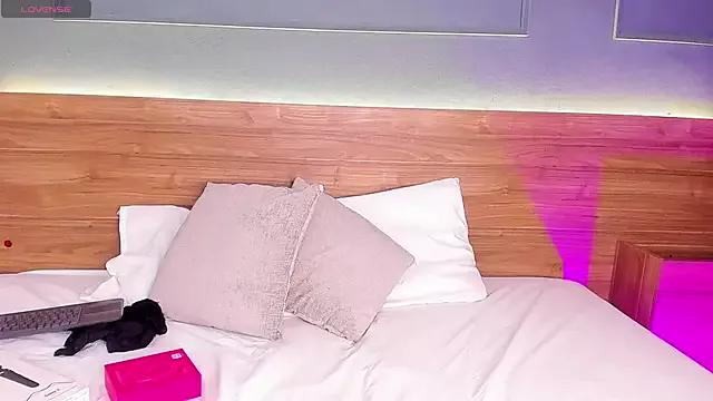 ViolettGomez_ from StripChat is Freechat