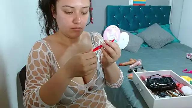 Girls: Stay up-to-date with the new immersive cumshows range and check-out the cutest escorts exhibit their wet clitoris and sweet physiques as they strip off and climax.