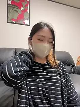 Photos of yazawa_oO from StripChat is Freechat