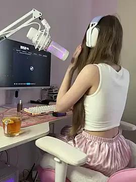 Girls: Stay up-to-date with the new immersive cumshows range and check-out the cutest escorts exhibit their wet clitoris and sweet physiques as they strip off and climax.