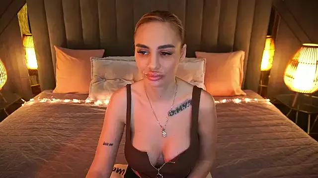 Girls: Stay up-to-date with the new immersive cumshows range and check-out the cutest escorts exhibit their wet clitoris and sweet physiques as they strip off and climax.