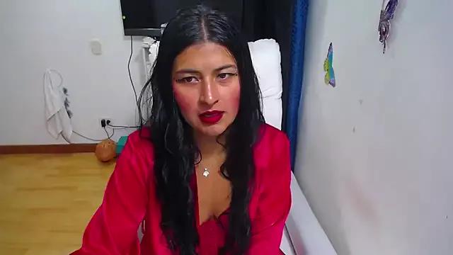 Photos of Yunhot_ from StripChat is Freechat