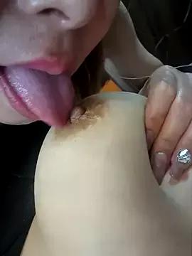 Get enchanted by the vitality and moves of our squirting, brunette and solo webcams. With their steamy costumes and masturbating shows, our gay-couples and nonude cam models are a sight to behold.
