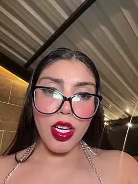 Girls ecstasy: Improve your chatting skills with these steamy streamers, and dive into the immersive world of exposed attraction.