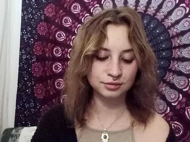 Offline AdalynGlow on BongaCams