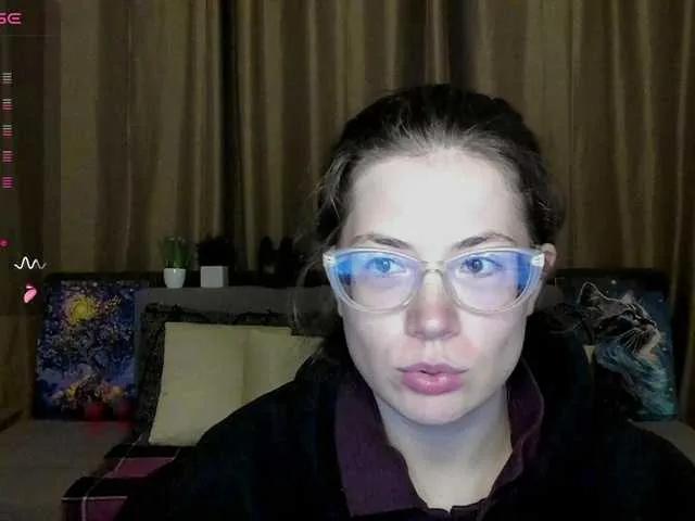 Offline Aliciafolow009 on BongaCams