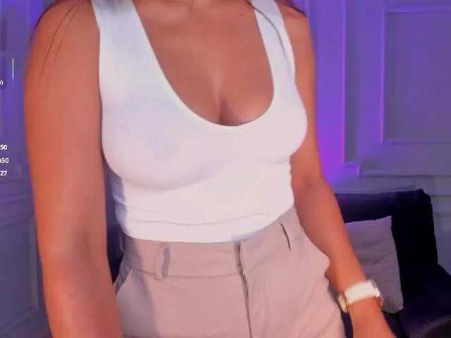 Freechat ArianaDumont on BongaCams