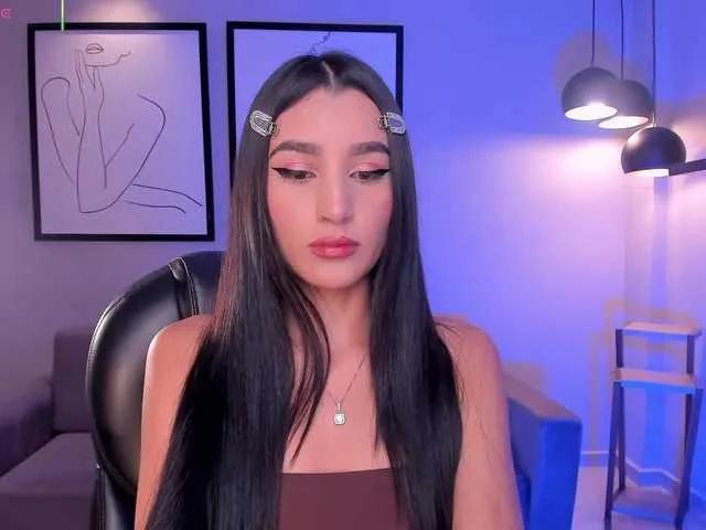 Offline BellaCarteer on BongaCams