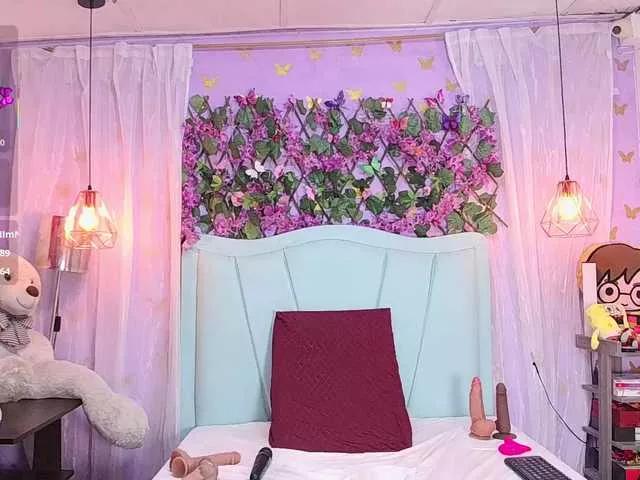 Offline bigboobsrose1 on BongaCams